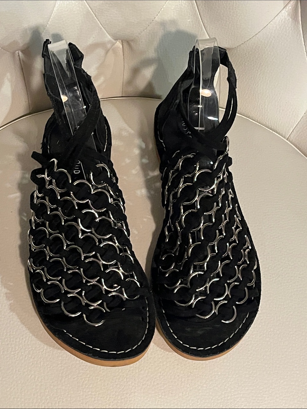 Musse & Cloud Black Suede Gladiator Sandals with Silver Chain Links Beautiful - Picture 3 of 11